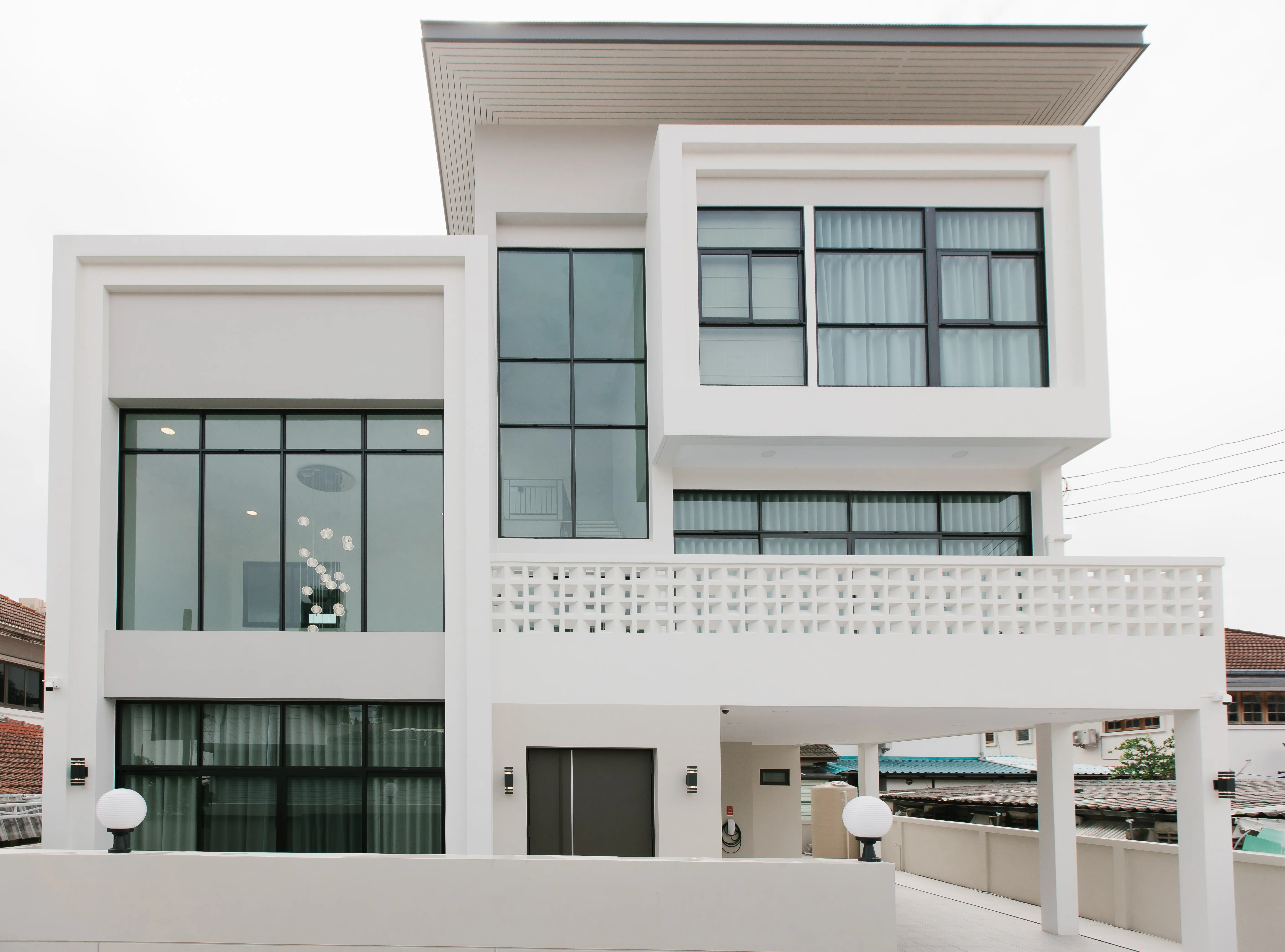 Perfect Life Construction ศูนย์รับสร้างบ้าน ผลงานรับสร้างบ้าน บ้านสไตล์ MODERN บ้านคุณเอมมี่คุณแบงค์