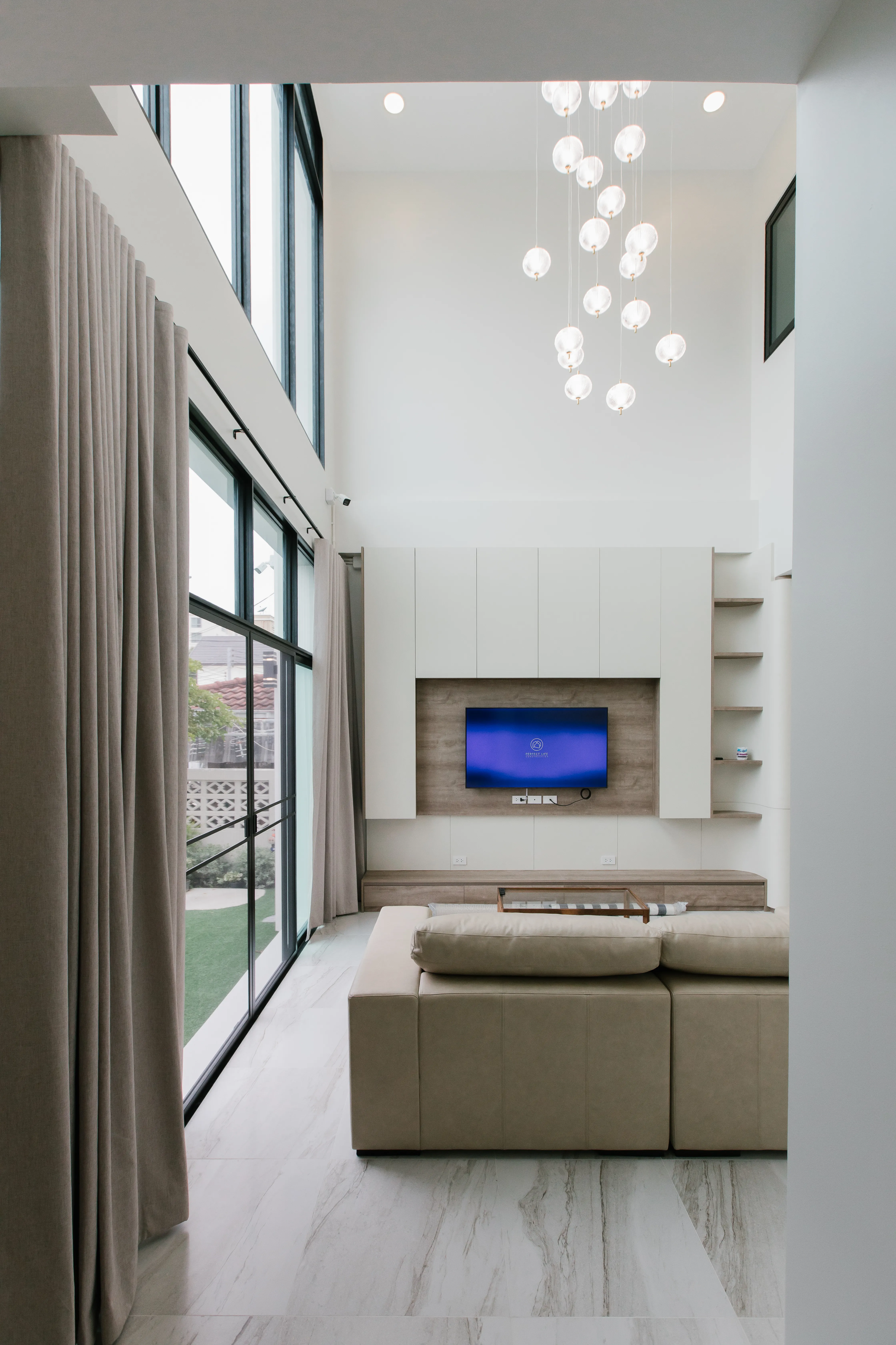 Perfect Life Construction ศูนย์รับสร้างบ้าน ภาพผลงาน บ้านสไตล์ MODERN บ้านคุณเอมมี่คุณแบงค์ รูปที่ 10