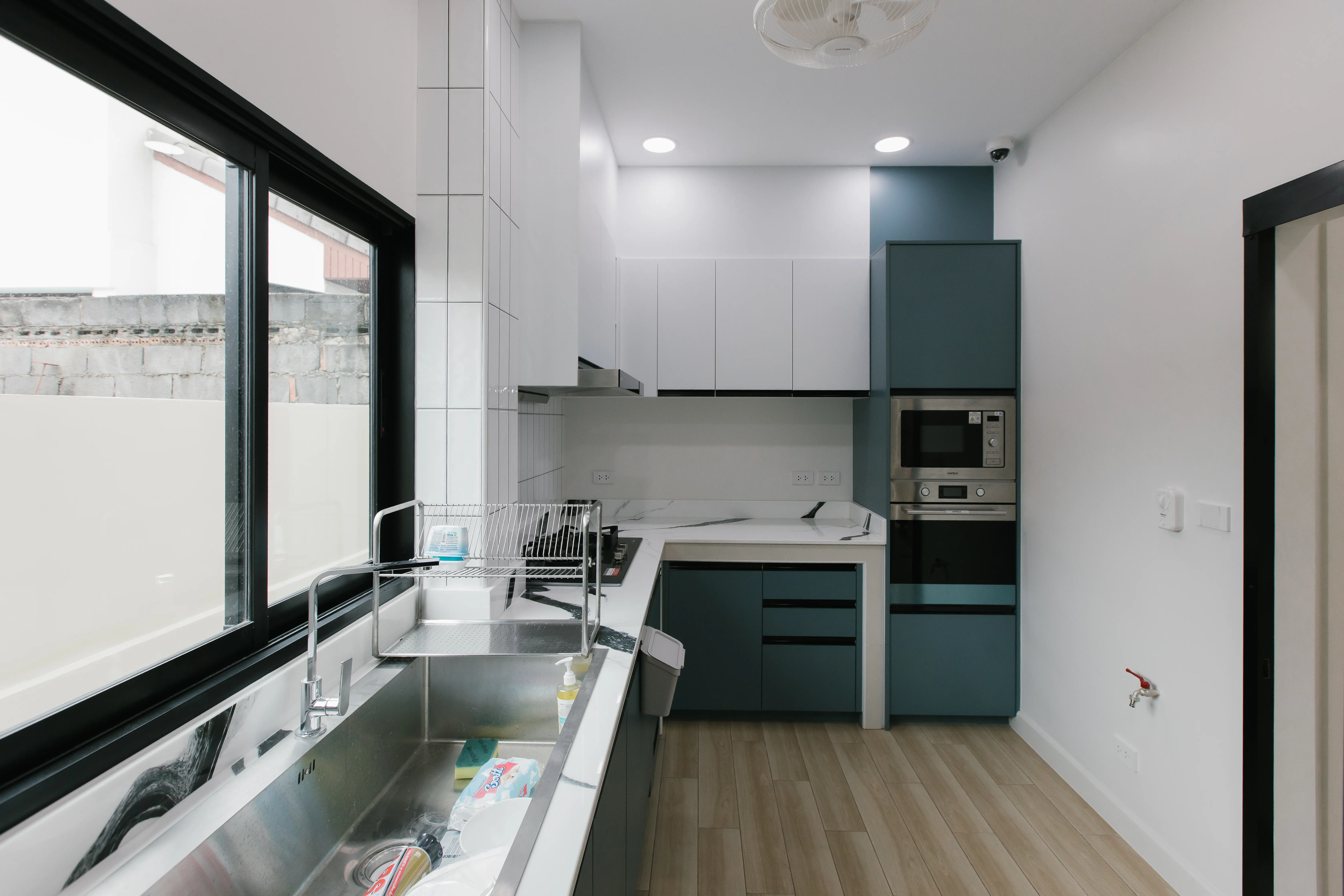 Perfect Life Construction ศูนย์รับสร้างบ้าน ภาพผลงาน บ้านสไตล์ MODERN บ้านคุณเอมมี่คุณแบงค์ รูปที่ 11