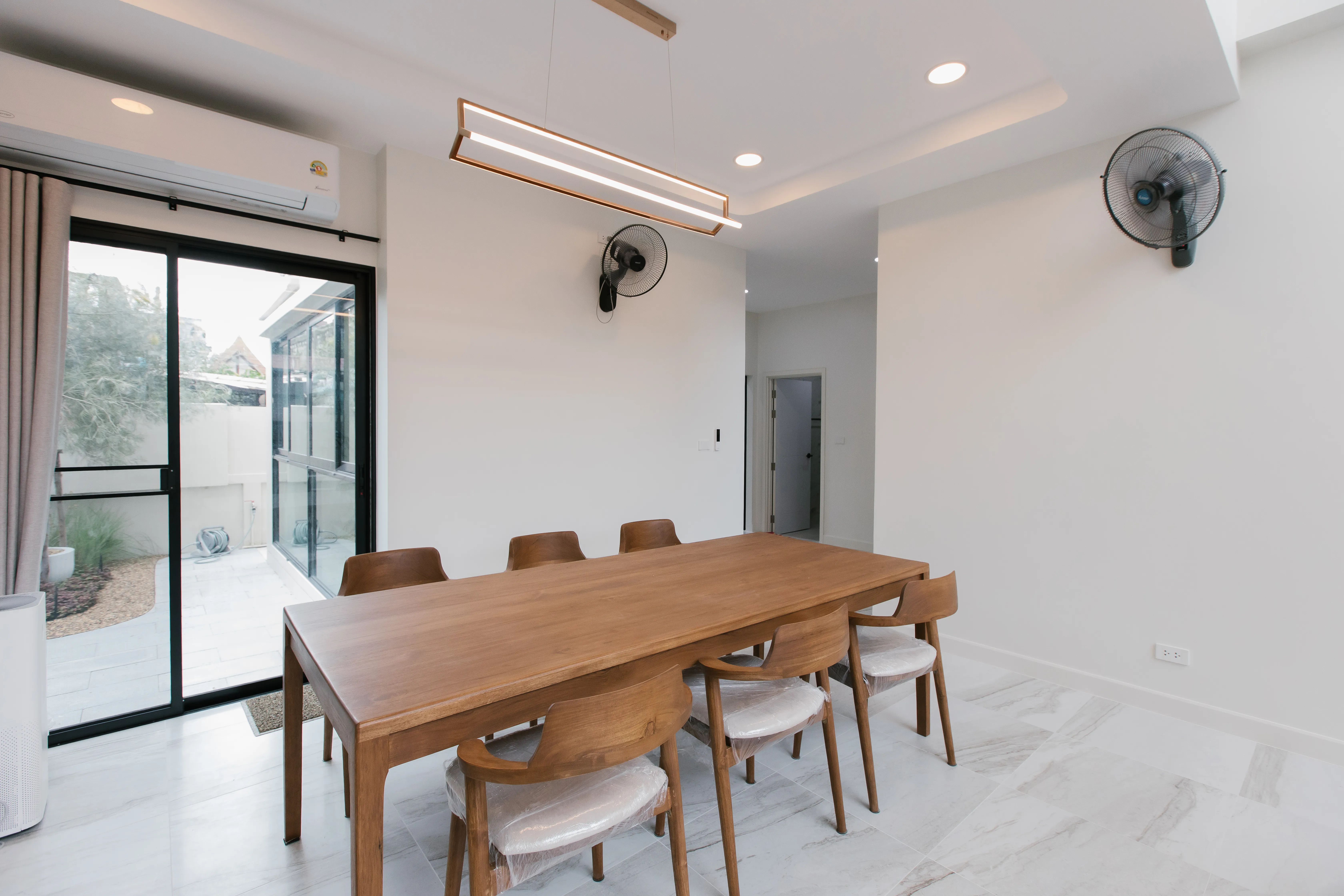 Perfect Life Construction ศูนย์รับสร้างบ้าน ภาพผลงาน บ้านสไตล์ MODERN บ้านคุณเอมมี่คุณแบงค์ รูปที่ 12