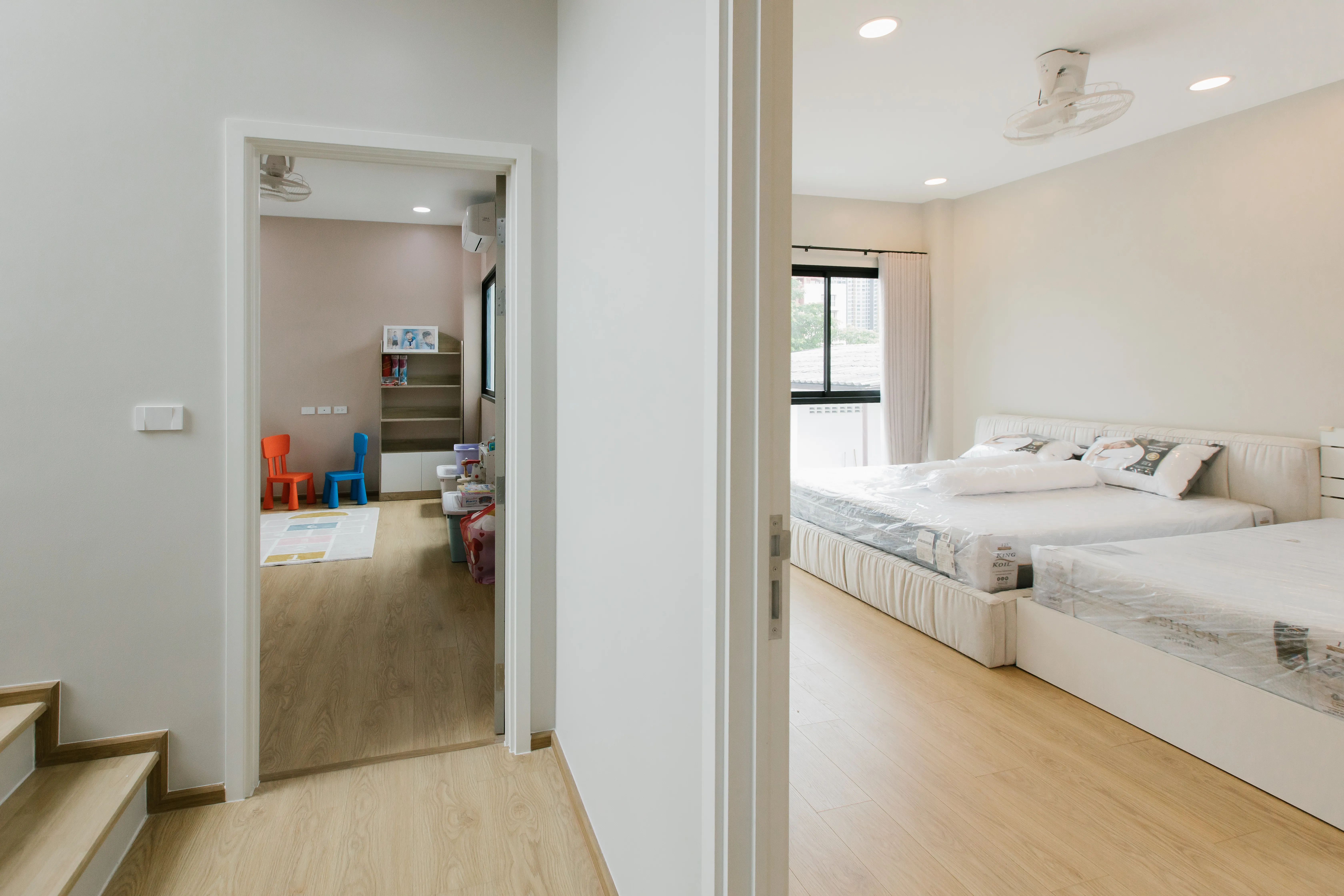 Perfect Life Construction ศูนย์รับสร้างบ้าน ภาพผลงาน บ้านสไตล์ MODERN บ้านคุณเอมมี่คุณแบงค์ รูปที่ 16