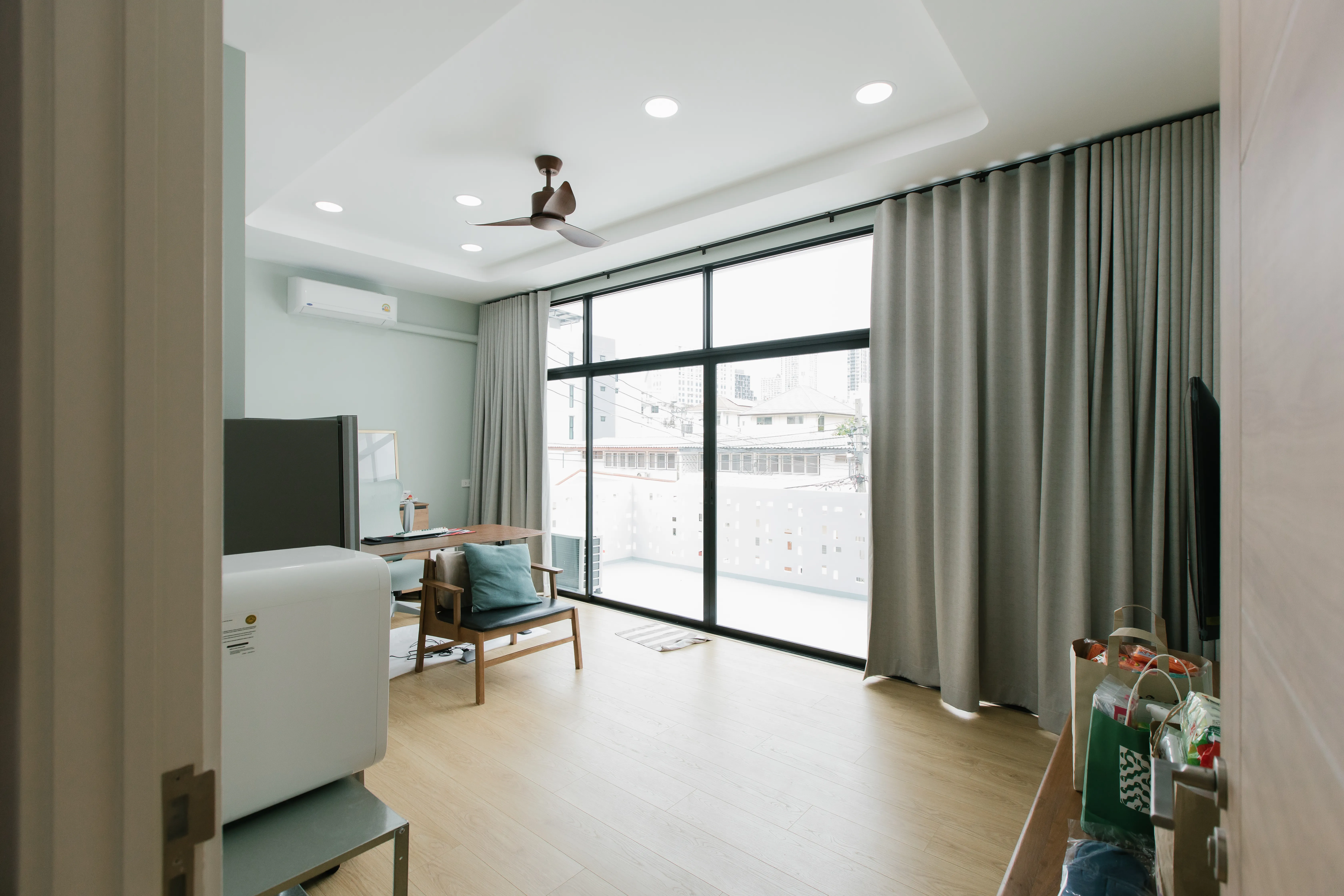 Perfect Life Construction ศูนย์รับสร้างบ้าน ภาพผลงาน บ้านสไตล์ MODERN บ้านคุณเอมมี่คุณแบงค์ รูปที่ 19